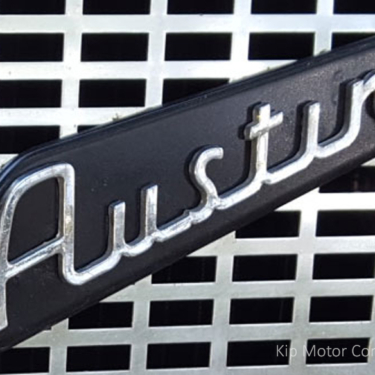 Taxi script or nameplate, "Austin" grille and boot-chrome