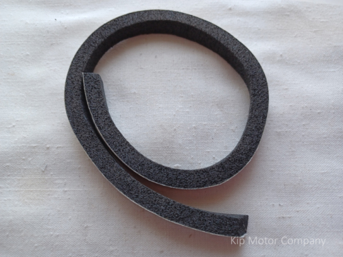 AKG1875-2 Taxi weather strip rubber, door glass (top)